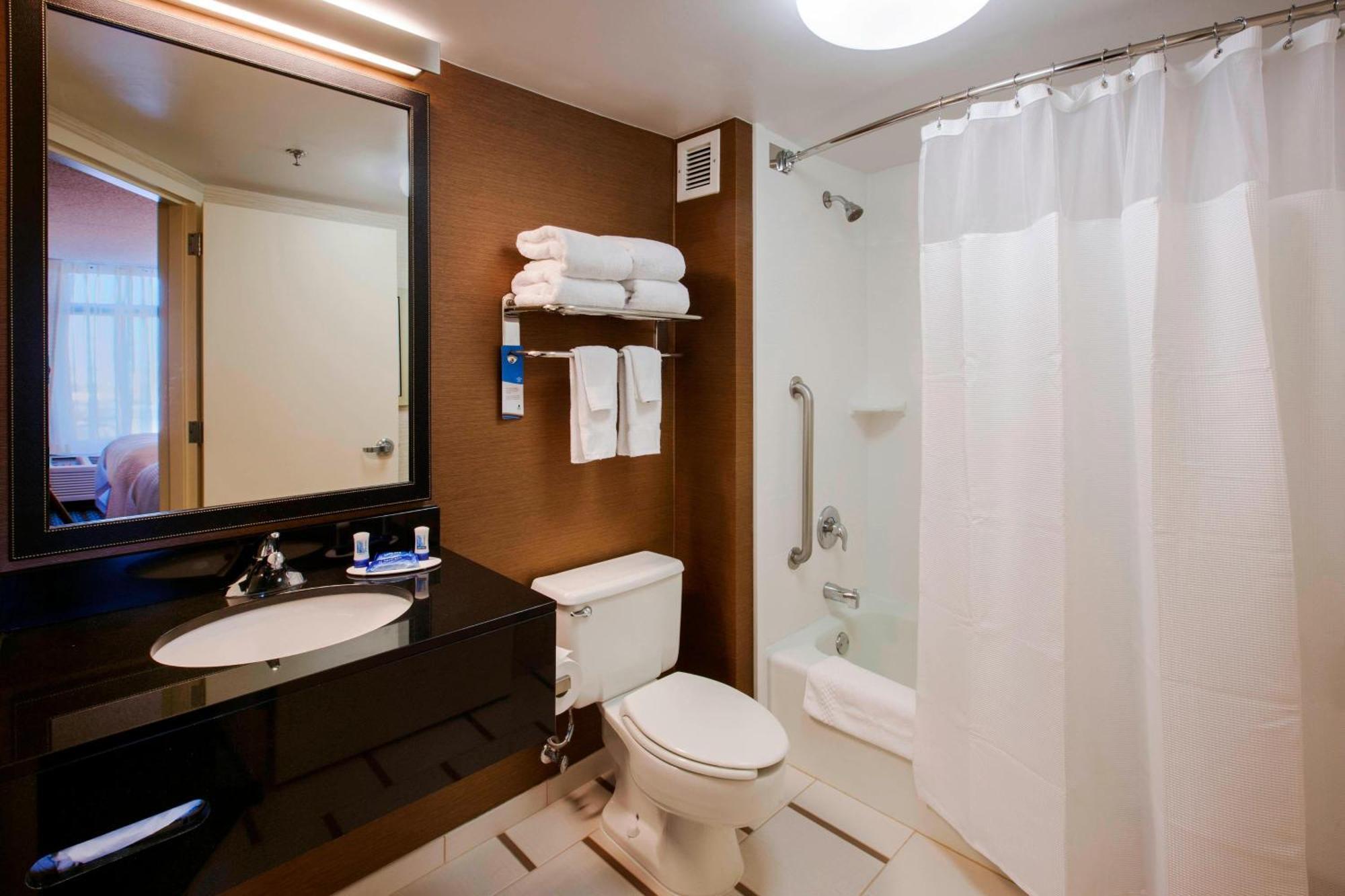 Fairfield Inn By Marriott East Rutherford Meadowlands מראה חיצוני תמונה